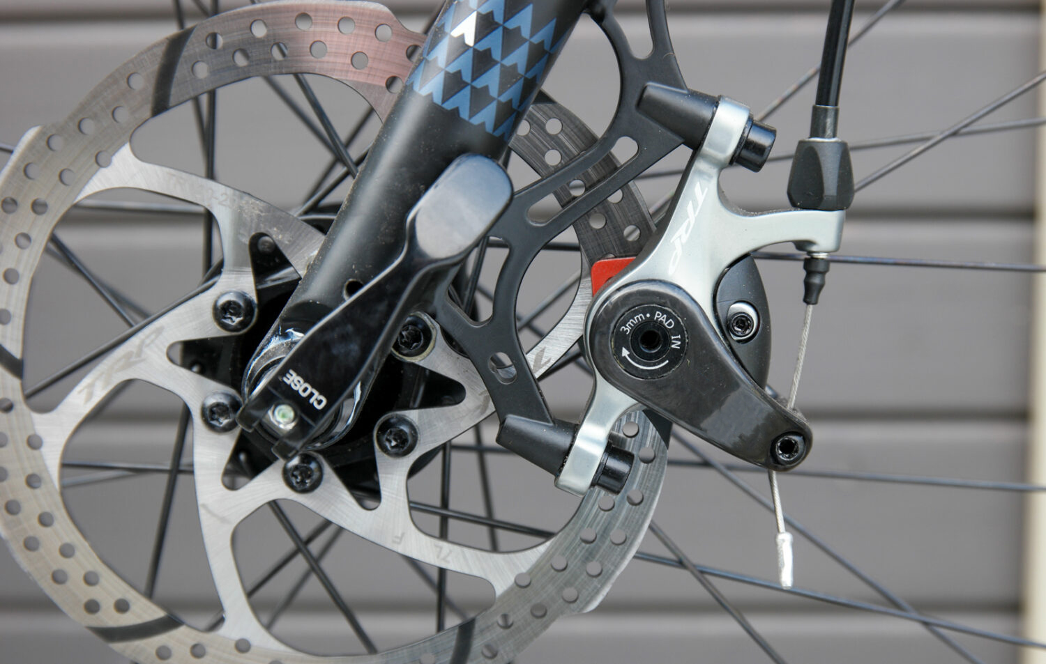 Mechanical disc brakes